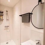 - Nets A Prix Honnete - アパート ブレスト